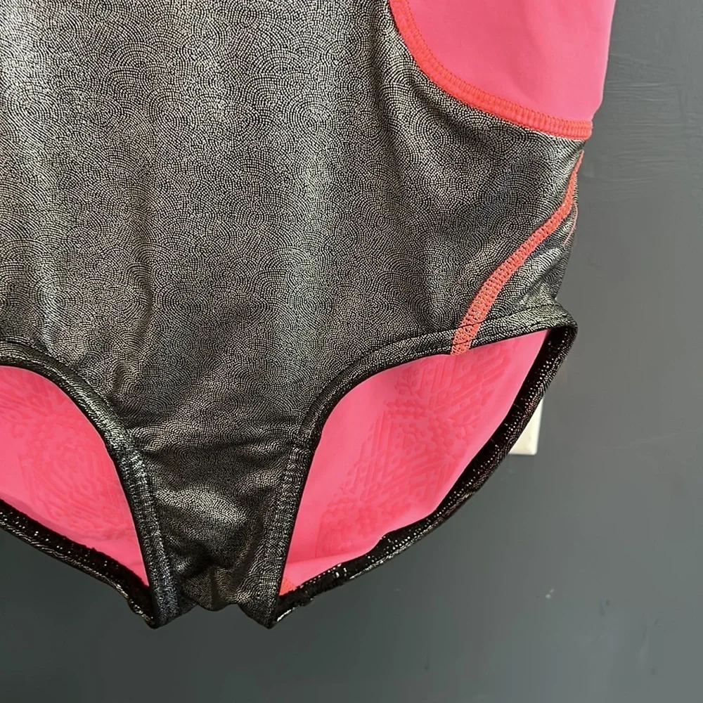 IVIVVA Get in Formation Leotard Girls one Piece SwimSuit. Size‎ 8